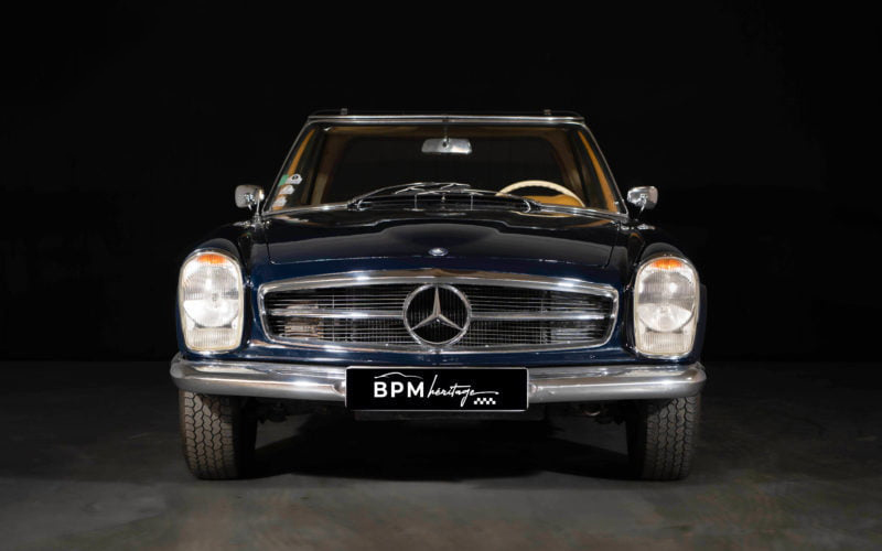 Mercedes-Benz 230 SL