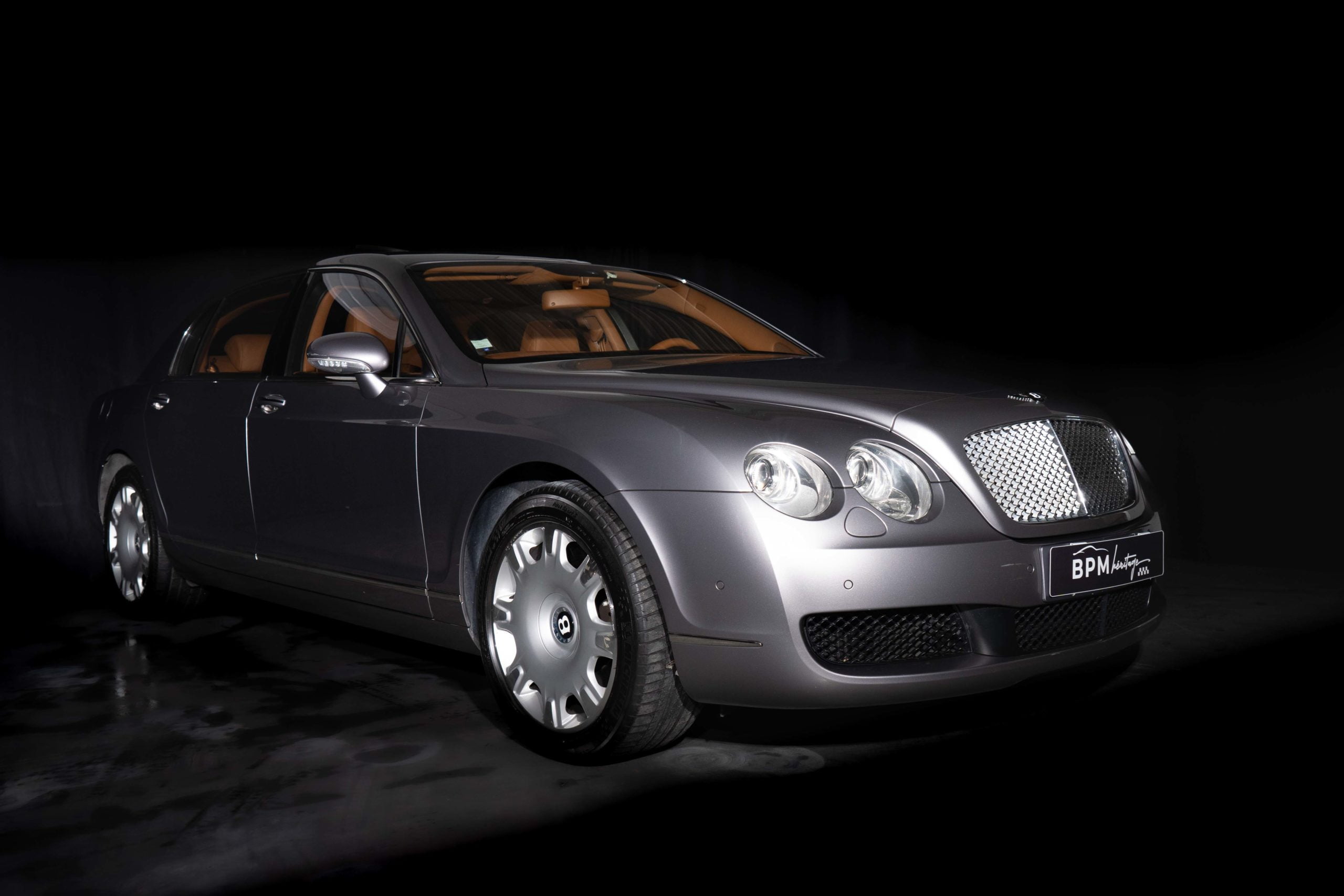 Bentley Grise-37