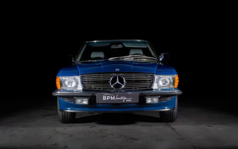 Mercedes-Benz 560 SL