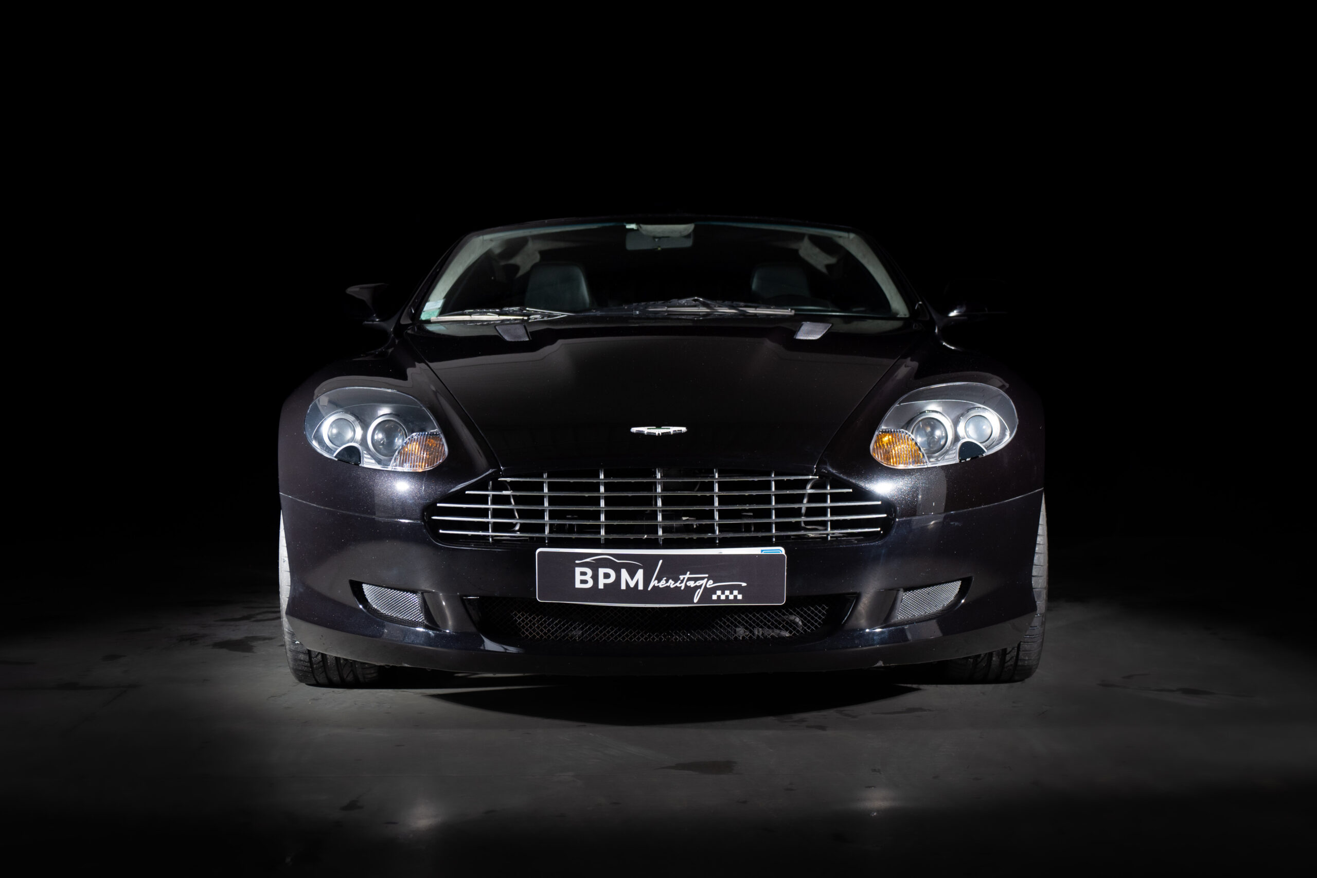 Aston-db9-noire-15