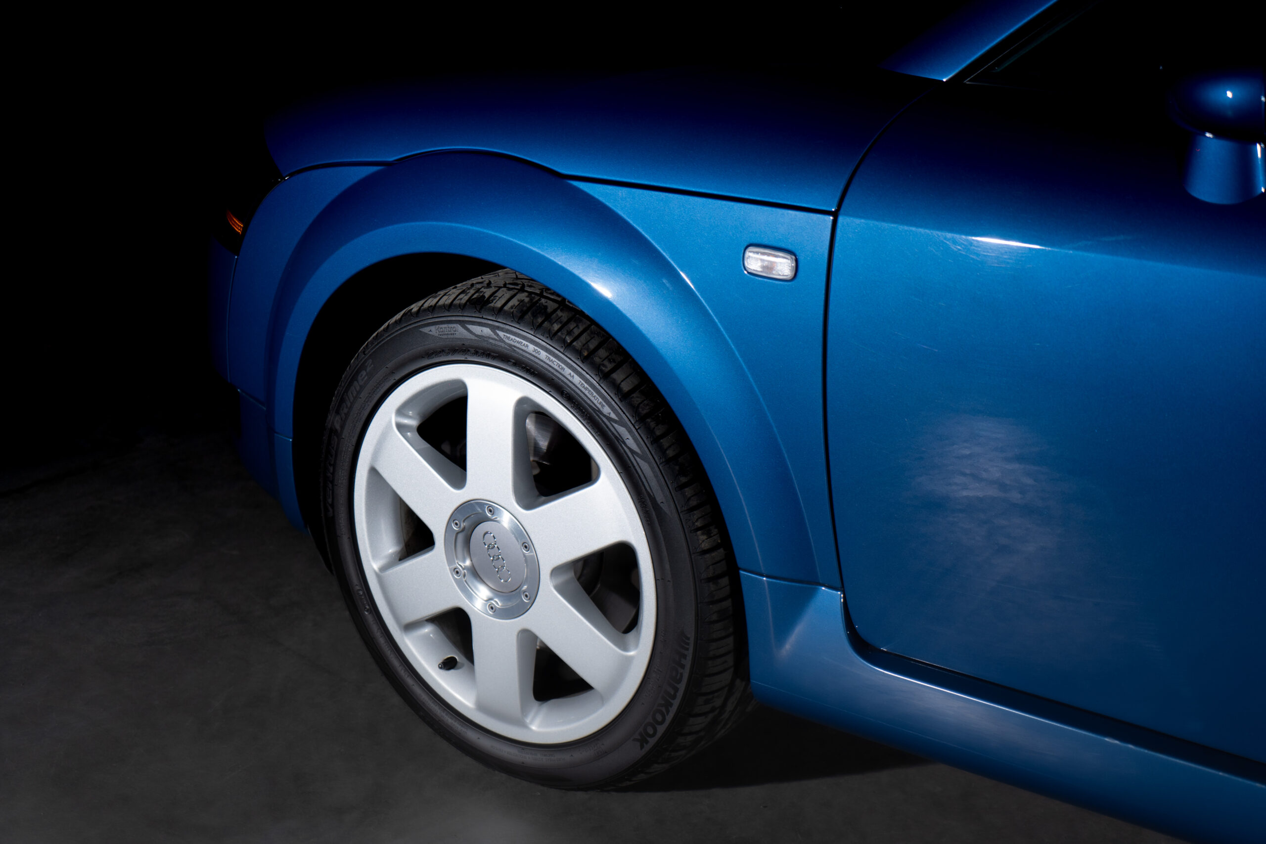 audi-TT-Bleue-52