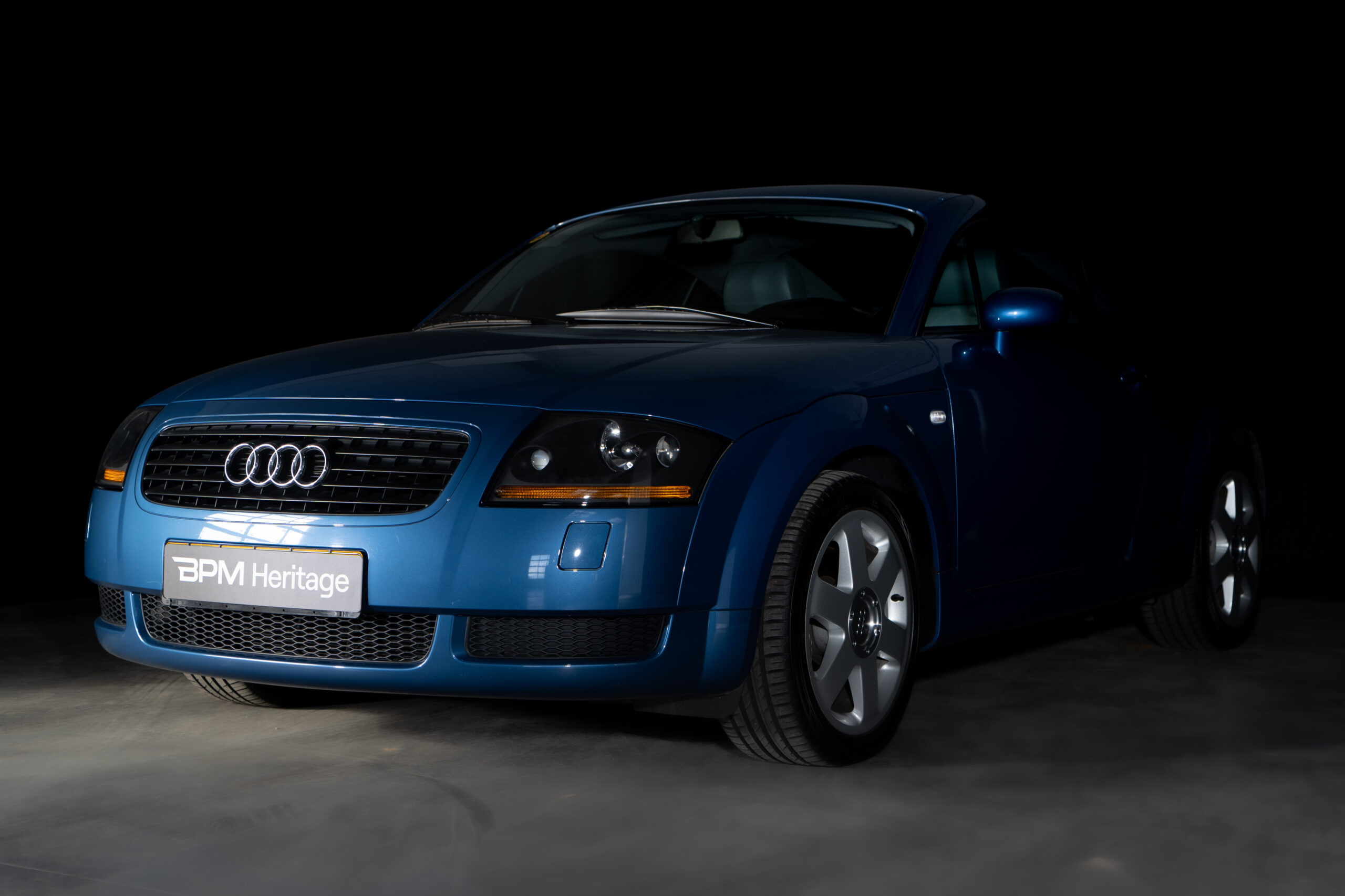 audi-TT-Bleue